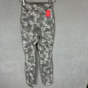 Spanx Pants Womens XS Green Camo Stretch Twill Ankle Cargo Pull On‎ NWT